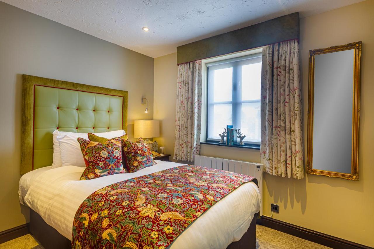 The Bell Inn, Stilton, Cambridgeshire بيتربرو المظهر الخارجي الصورة