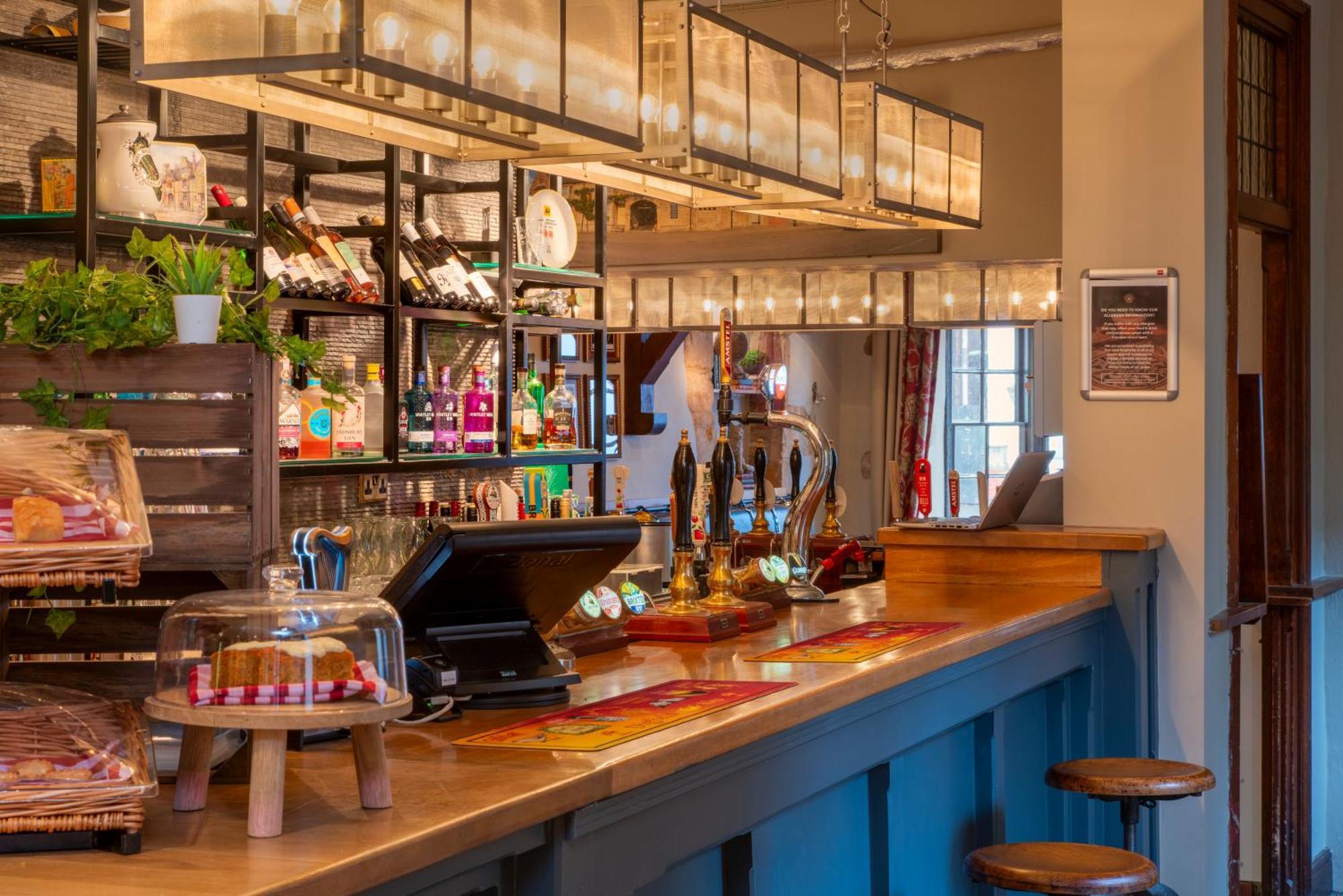 The Bell Inn, Stilton, Cambridgeshire بيتربرو المظهر الخارجي الصورة